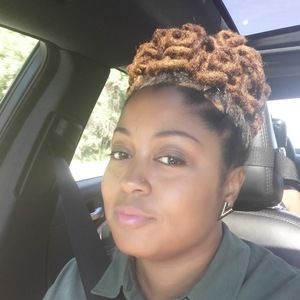 Meet your Posher, Keisha